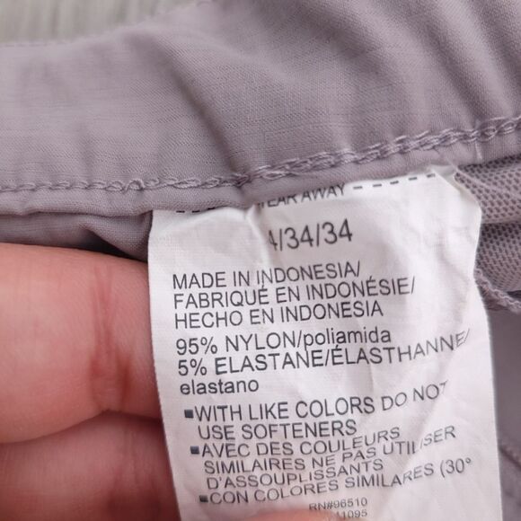 Under Armour Heatgear Fitted Solid Gray Womens Size 4 Shorts - Picture 11 of 11